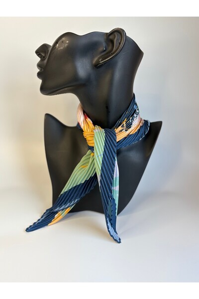 BHR AKSESUAR وشاح مربع منقوش بتصميم مطوي (45×45 سم)