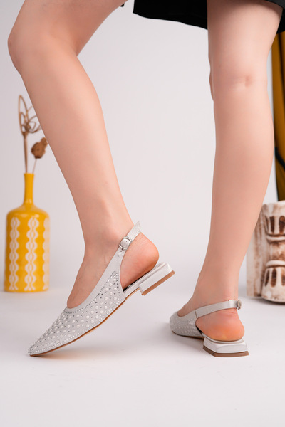 NOBLE TREAD SHOES Women's Stone Pointed Toe Low Heel Classic Heeled Shoes – O...