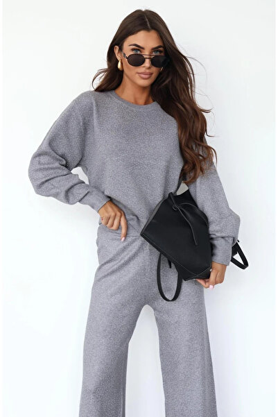 UniqueStore.ro Women's gray suit with rhinestones consisting of a blouse and ...