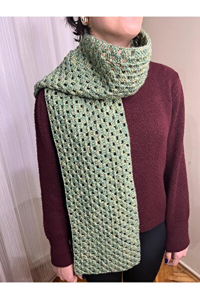 Öztürk Eșarfă tricotată manual de culoare verde 195 x 21 cm.