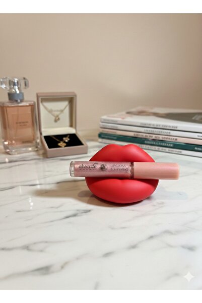 WLS studio Lipstick Organizer in the Shape of a Lip - Red