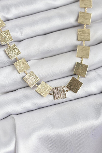 shopwave قلادة نسائية مربعة الشكل موديل ذهبي اللون