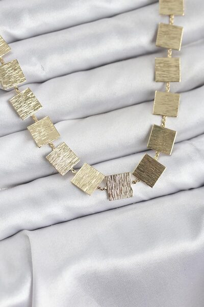 Skygo Square Plate Model Gold Color Women's Necklace - Tj-Bko10825