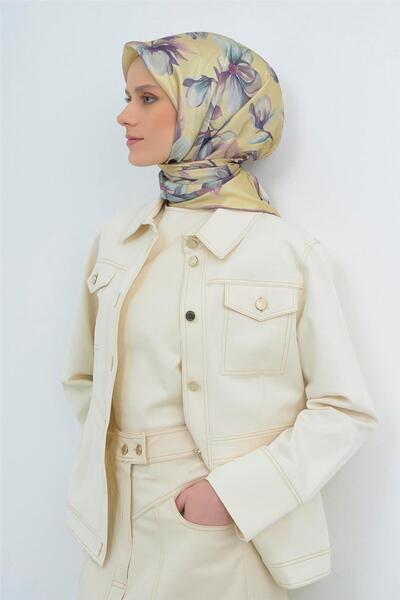 Armine Eșarfă din mătase pură tip twill 9524D 50