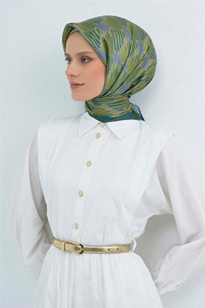 Armine Eșarfă din mătase pură tip twill 9533D 51