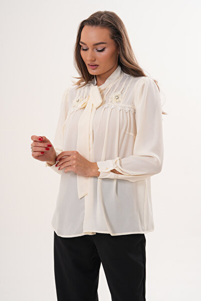 Loom Boutique Nervilli Çiçek Garnili Taş İşlemeli Gömlek