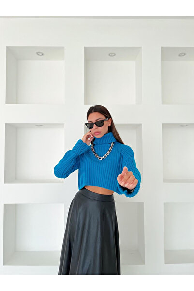 Perryes Corded Fabric Collar Turtleneck Blue Sweater Crop