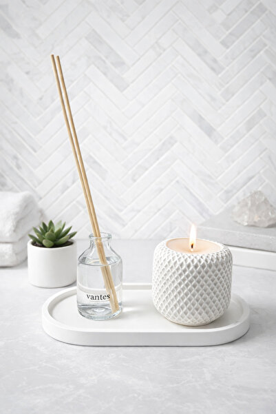 VANTES Pudra Kokusu ve Hasır Mum Beyaz (Beyaz Standlı)