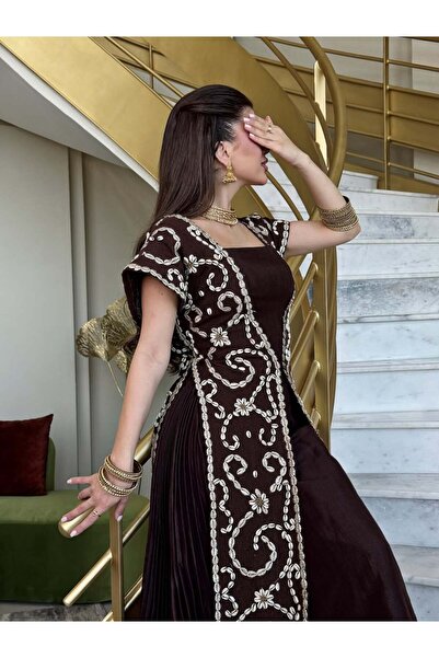 Meraj فستان