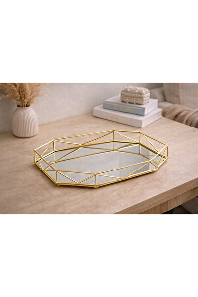 LUXURIOUS TRAY A luxurious serving tray that gives your table prestige