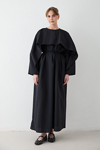 Melike Tatar Φόρεμα με λεπτομέρεια κάπας 32-2604