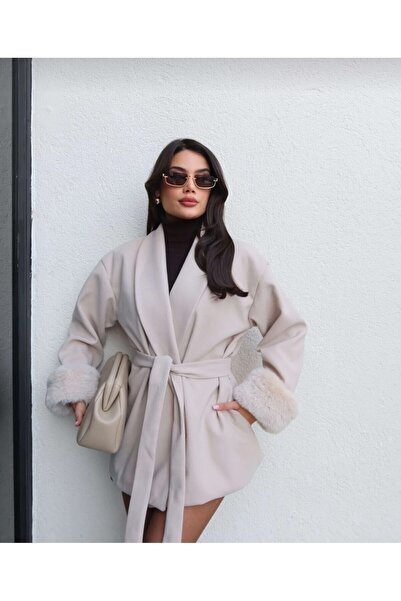 kendii modamm Kadın Şal Yaka Kemerli Kürk Manşet Detaylı Kaşe Ceket – Siyah &...