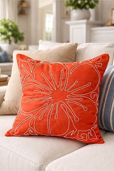 Pilloveland Подушка з вишивкою - 43*43 см - Blossom - PNK001