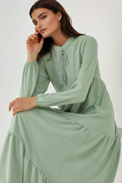 Hiccup Dokulu Bağlama Detaylı Bisiklet Yaka Modest Elbise