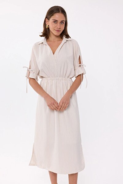 Hiccup Rochie midi cu mânecă scurtă și talie elastică