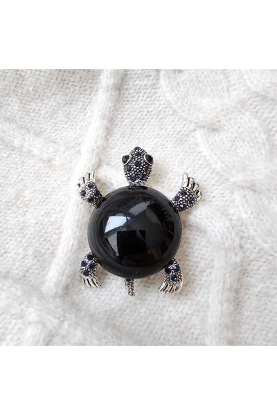 Abundo Turtle Brooch with Blue Crystals