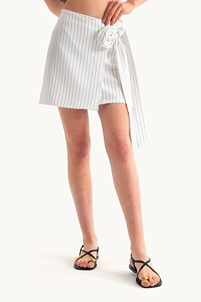 Hiccup Fustă cu talie medie și curea în dungi