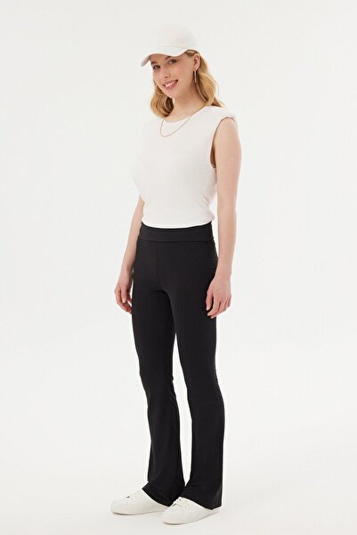 Hiccup Maiou fără mâneci cu margini brute și guler rotund