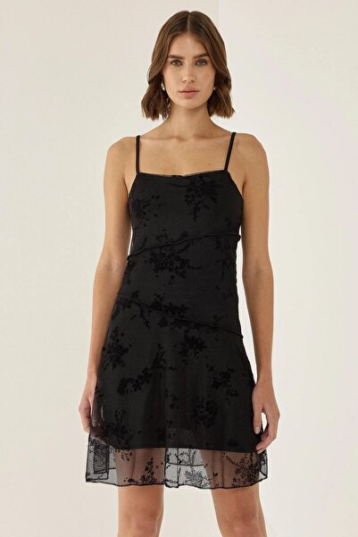 Hiccup Çiçek Desenli Dantel Fit Mini Elbise