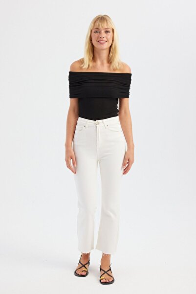 Hiccup Plain Shoulder Detailed Top