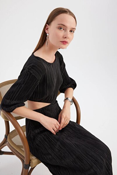 Hiccup Rochie maxi din material textil lejer, cu mânecă lungă, decolteu rotun...