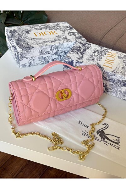 بيت الجملة (translated: House of Wholesale) evening bag