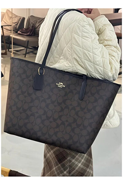 Generic Women's shoulder bag from Anika, high-quality brand Tote Bag in Signa...