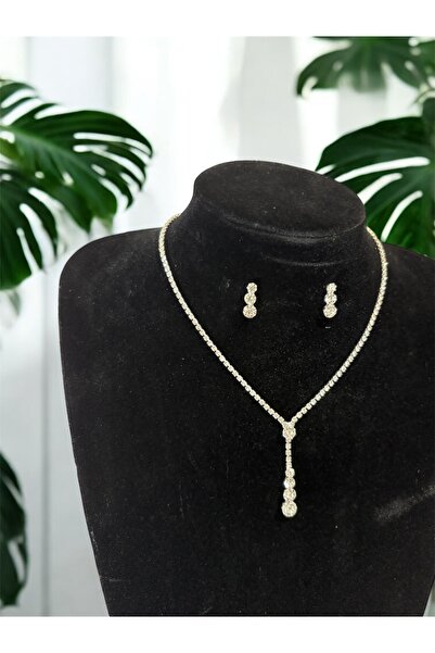 Perle Norie Zircon Stone V-Neck Bridal Set