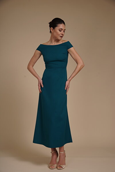 Velinna Rochie midi elegantă, cu linie A, din crep elastic, cu decolteu Bardot