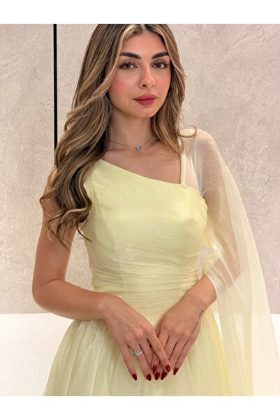 Azyaa Al-Amira فستان سهرة انيق وراقي فخم للمناسبات طويل بكتف واحد وقماش اوجان...