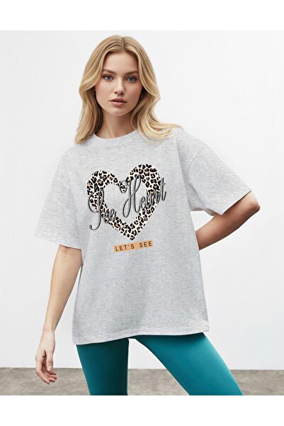 caddekombin Women's Leopard Heart Printed Crew Neck Gray T-Shirt