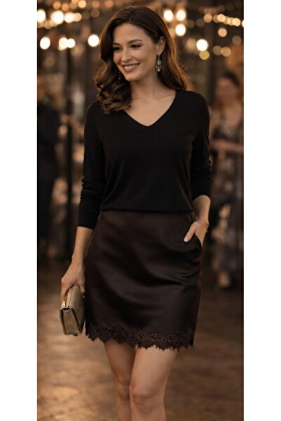 DİMA Lace detailed mini satin skirt