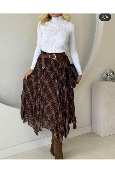 Müge Butik Asimetrik kesim kare desenli şifon etek