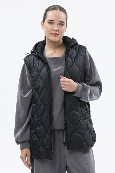 İkoll kapişonlu kapitone yelek