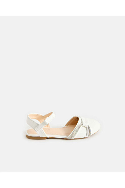 REDTAG صندل أبيض مفتوح من الخلف للبنات بتصميم صياد