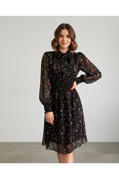 MQ Women's short dress with long sleeves