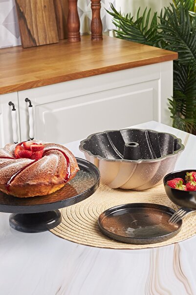 Karaca Форма за торта Pare Metallic Powder Cast 24 см