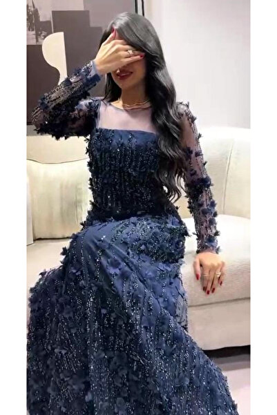 Olivia Ghada's dress