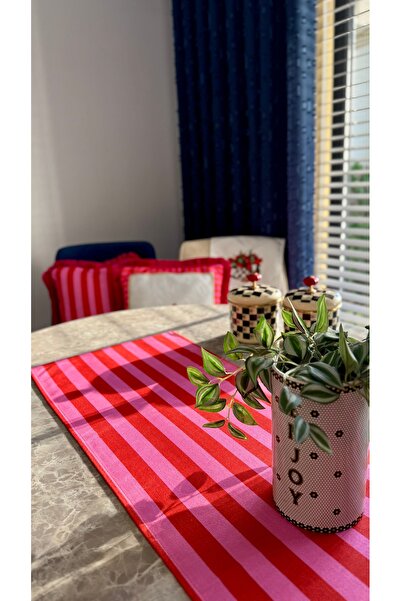 Nef’s Atelier مفرش طاولة مزخرف بخطوط حمراء ووردية - تصميم عصري وأنيق