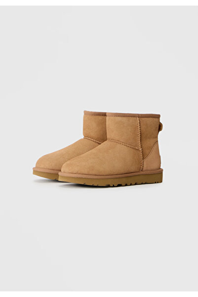 UGG Classic Mini II