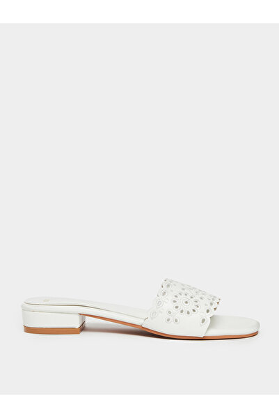 Styli Embroidered Strap Open Toe Sandals