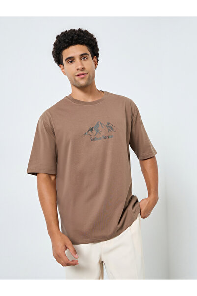 Styli Men Brown Graphic Print Oversized T-Shirt