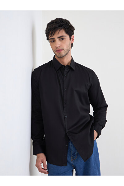 Styli Men Black Solid Cotton Slim Fit Shirt