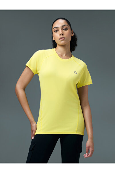 Technosport By Styli Women Solid Slim Fit Crew Neck T-Shirt