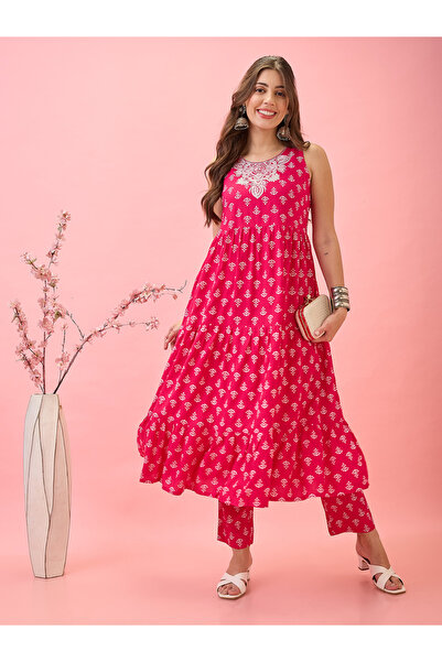 Globus By Styli Women Pink Embroidered Floral Print Tiered Kurta and Pants Set