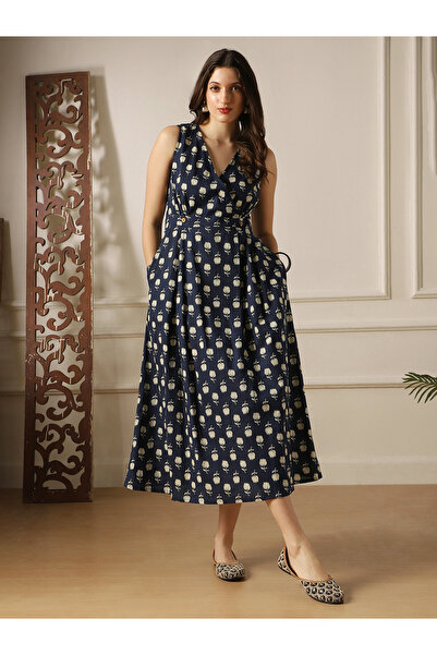 Globus By Styli Women Navy Blue Floral Print Wrap Midi Dress