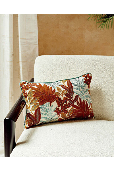 REDTAG وسادة مطرزة بنقوش نباتية بيج