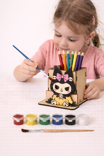 CARON CHOCOLATE Wooden Painting Kuromi Figured Pen Holder |   Paint Yourself |   For School and Workshop Activities