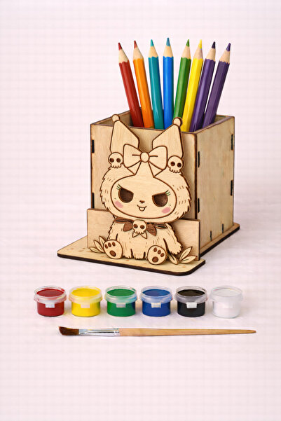 CARON CHOCOLATE حامل أقلام خشبي مزين بشخصية كورومي |   اصنعها بنفسك |   مناسب...