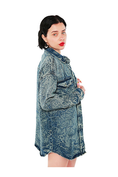 london Rag Women Wrinkled Acid Wash Denim Shacket in Dark Blue